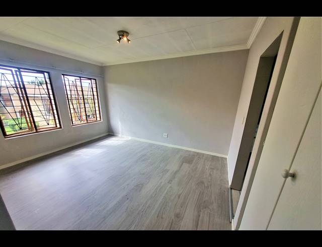 3 BEDROOM TOWNHOUSE TO LET IN PAULSHOF